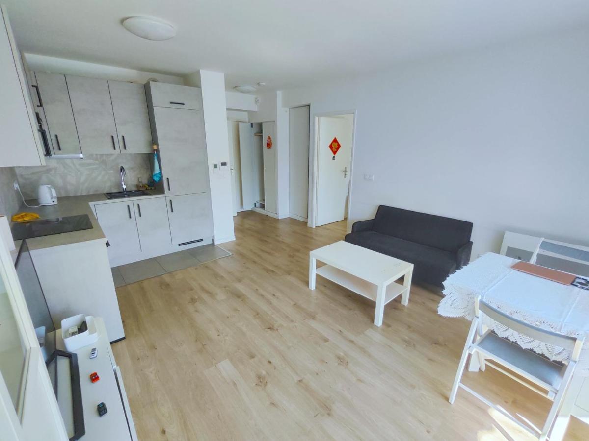 Cozy Sunshine Apartment With Balcony 4 Persons Max Иври сюр Сен Екстериор снимка